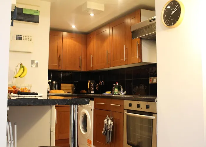 Flat 1, Westhill 公寓