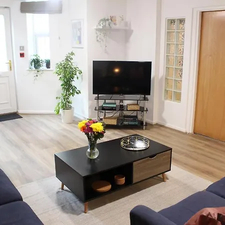 Flat 1, Westhill Apartment Leeds (West Yorkshire)