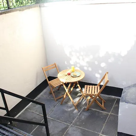 Flat 1, Westhill * לידס
