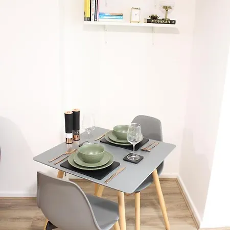 דירה Flat 1, Westhill *