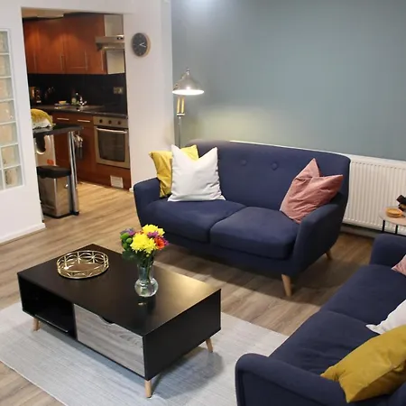 דירה Flat 1, Westhill *